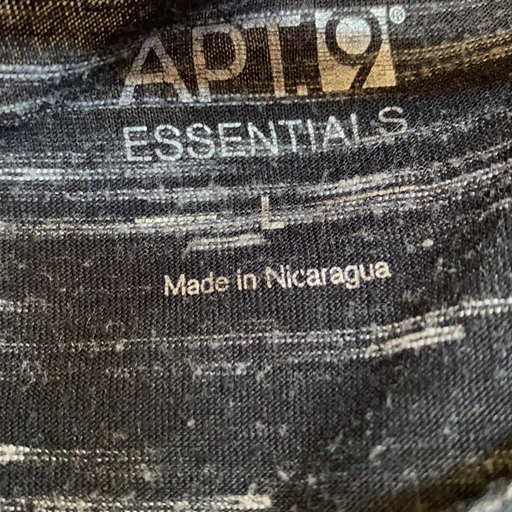 Women’s Apt 9 Top size Large - Picture 2 of 3